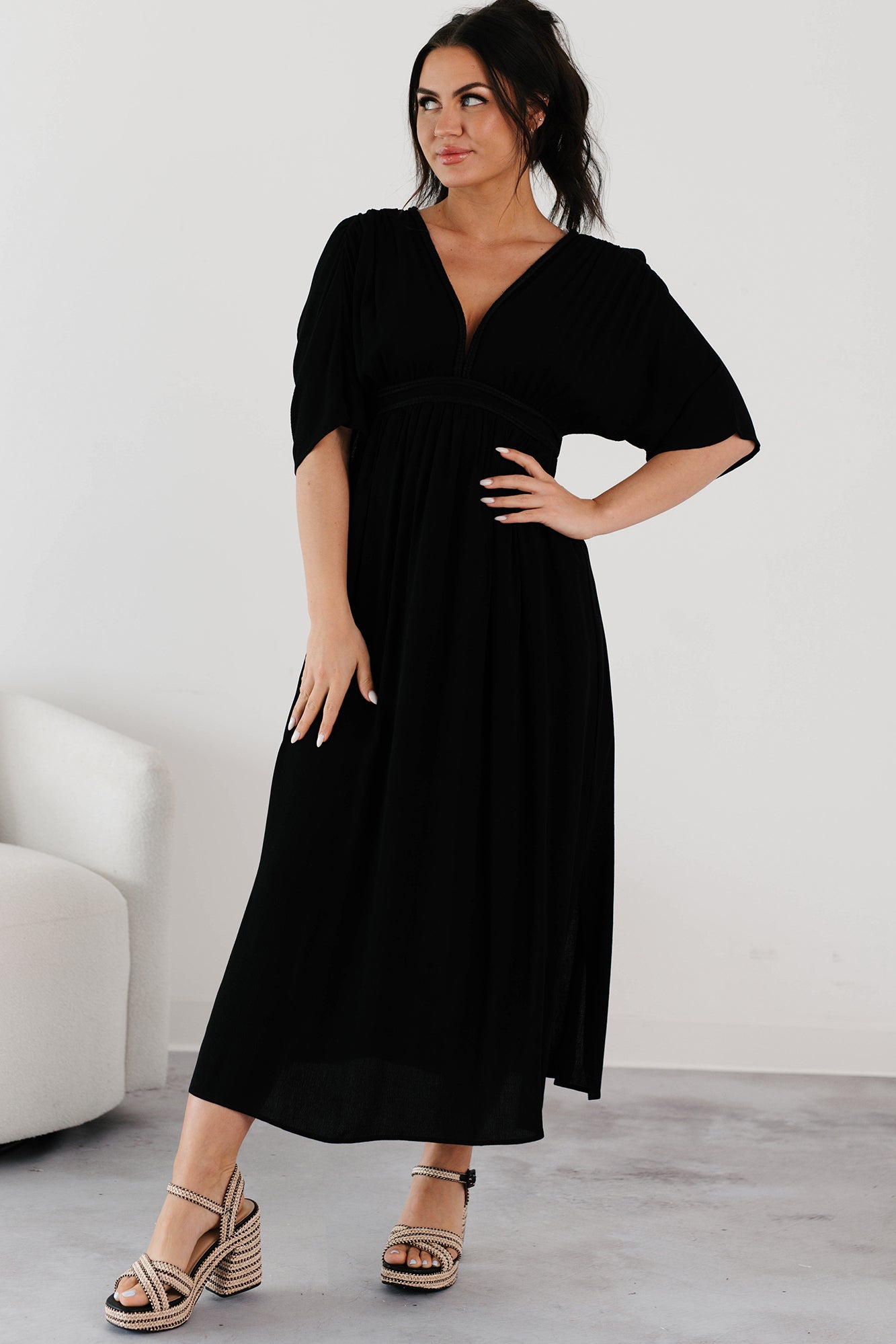 Loose and Free V Neck Maxi Dress (Black)